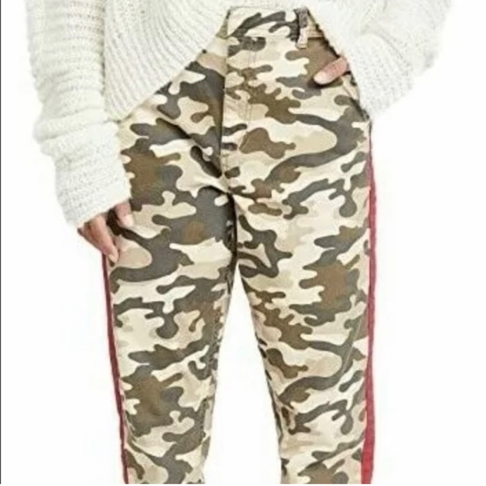 Joes Jeans women’s high rise camo pants